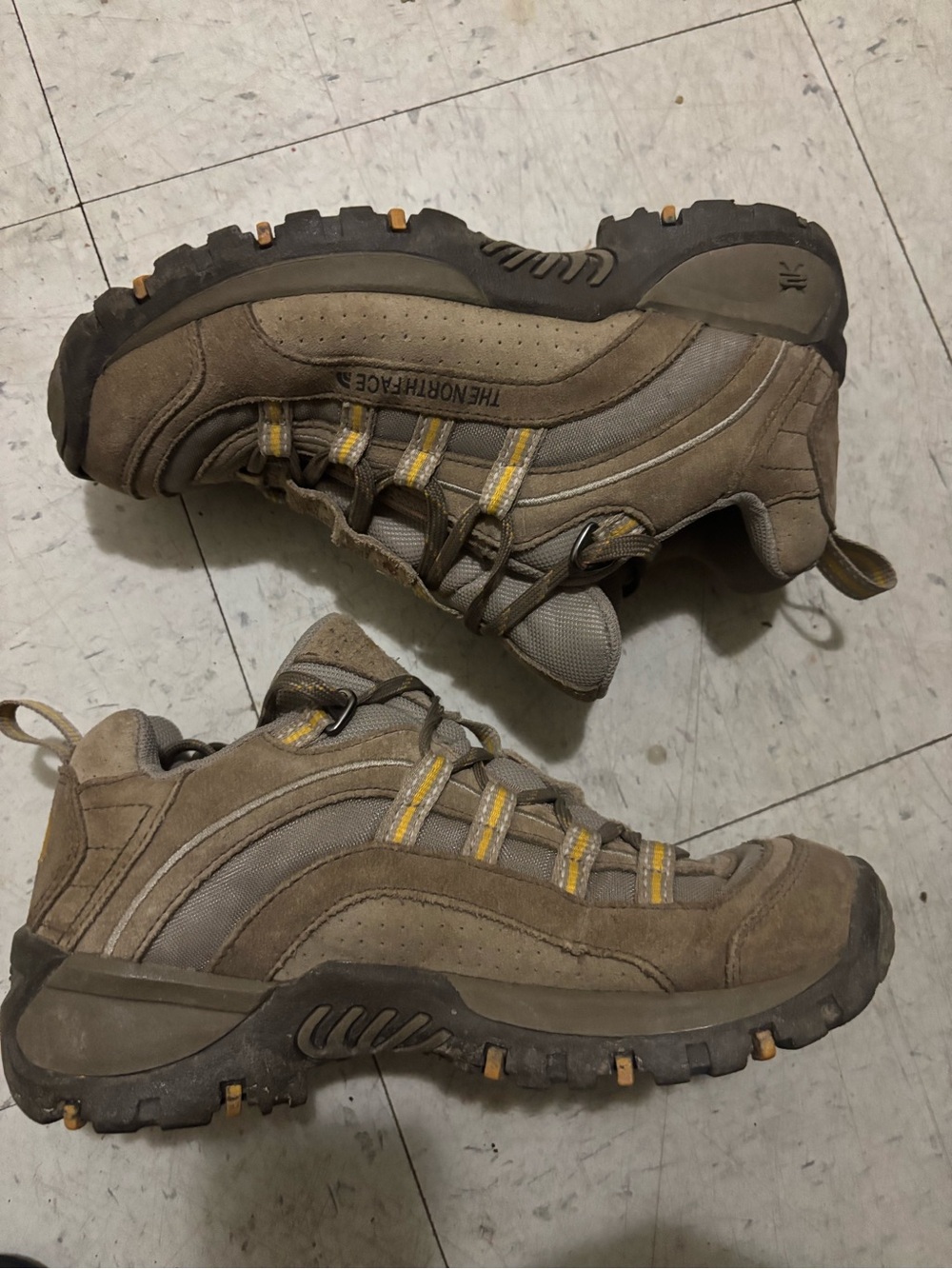 Vintage The North Face Brown & Yellow Suede Low Hiking Shoes / Trail Sneakers